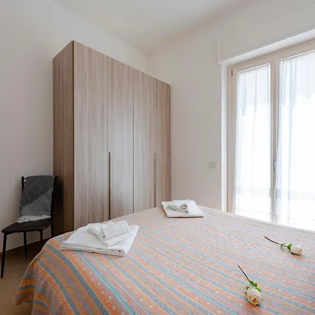 Apartament La 2 Ondina 200m From Sea - Happy