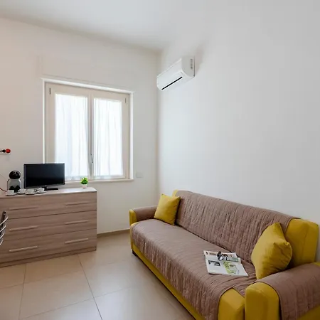 Apartman La 2 Ondina 200m From Sea - Happy *