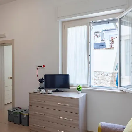 La 2 Ondina 200m From Sea - Happy Viareggio