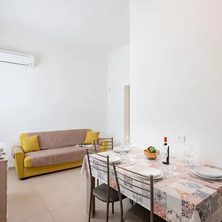 La 2 Ondina 200m From Sea - Happy Apartament