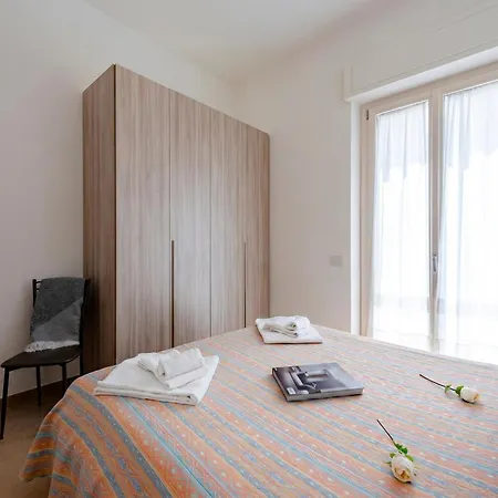 Апартаменти La 2 Ondina 200m From Sea - Happy *