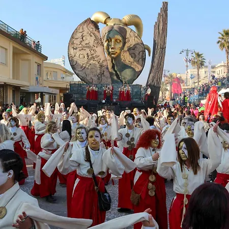 Daire La 2 Ondina 200m From Sea - Happy Viareggio